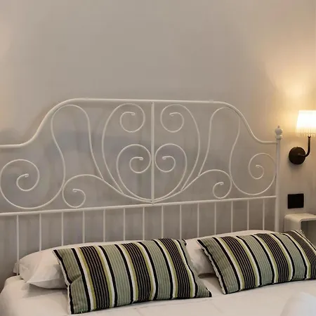- Ics04100b-dya Apartment Cernobbio